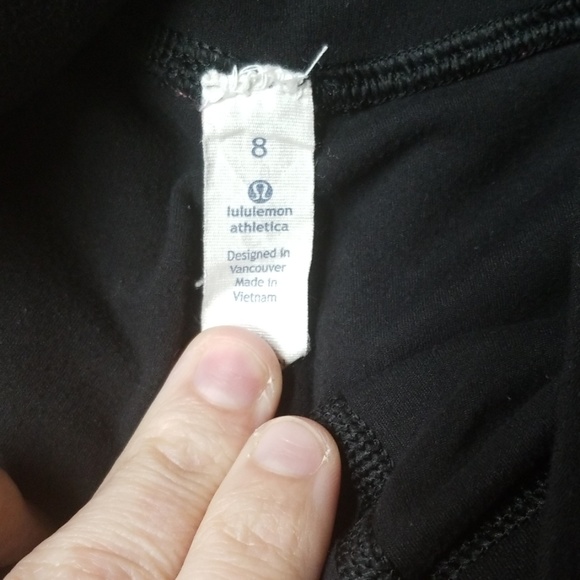 SOLD Lululemon orig align black flashlight sz 8 - Picture 3 of 5